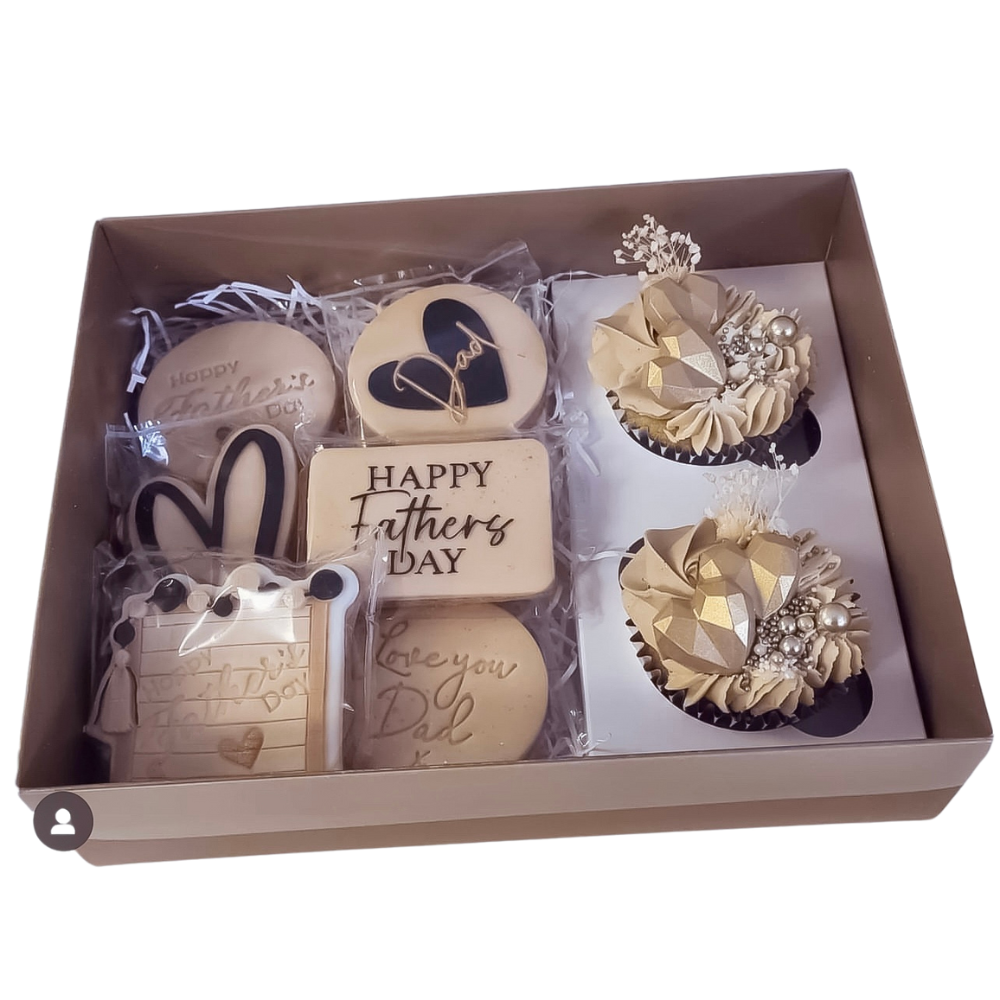 Multi-Purpose Treat Box with 2 Cupcake Cavities, White Insert, and Clear Lid image 4