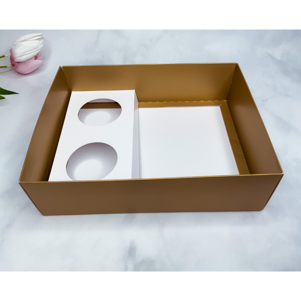 Multi-Purpose Treat Box with 2 Cupcake Cavities, White Insert, and Clear Lid image 2